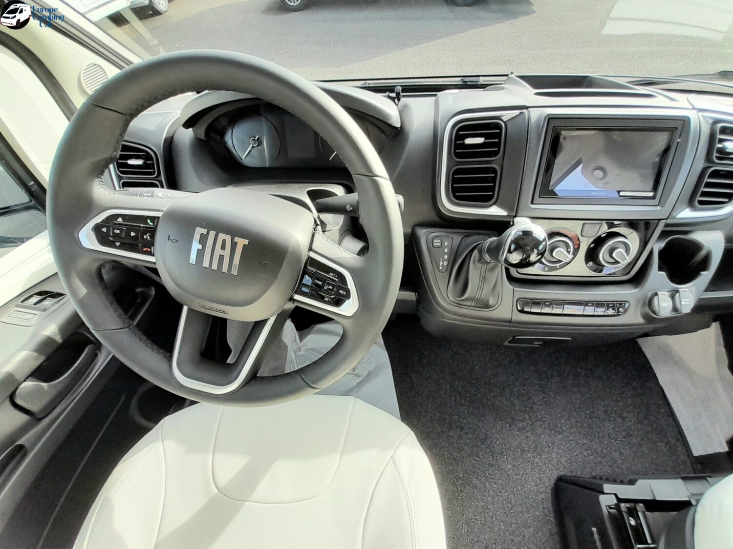 Pilote-V-600-G-Evidence-Socodim-Loisirs-Reze-6-scaled